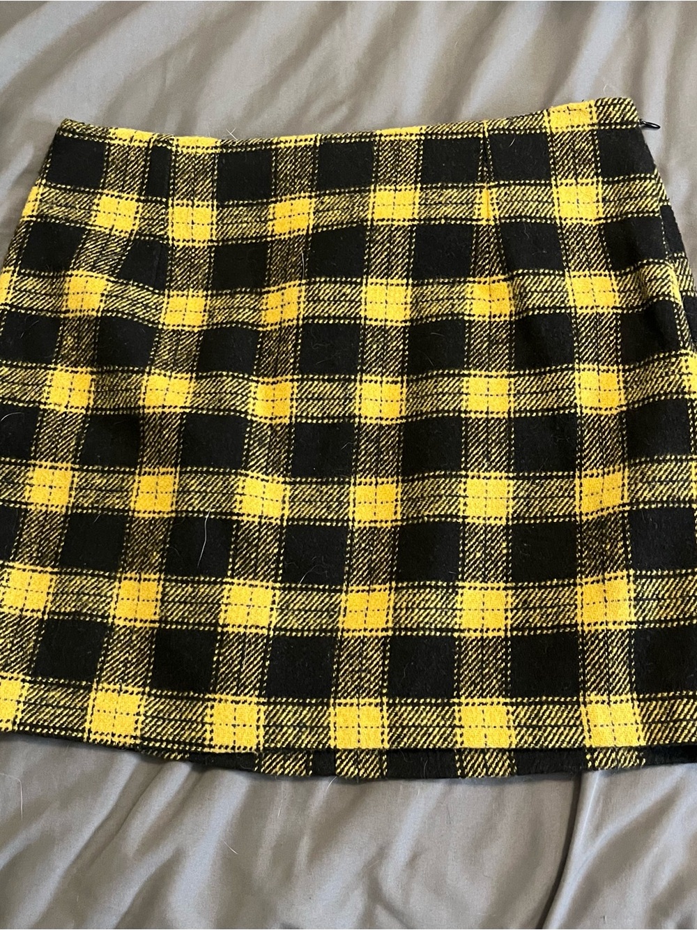 Yellow & Black Plaid Mini Skirt, Forever 21, size Medium